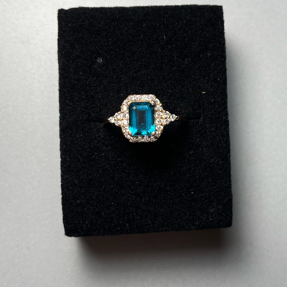 Swiss blue topaz with clear ziconic rose gold over sterling silver ring sz 8